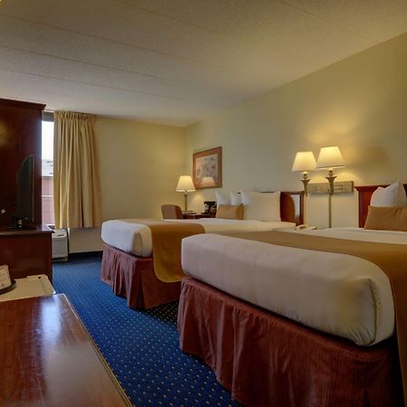 Surestay Plus Hotel By Best Western Chicago Lombard Room photo